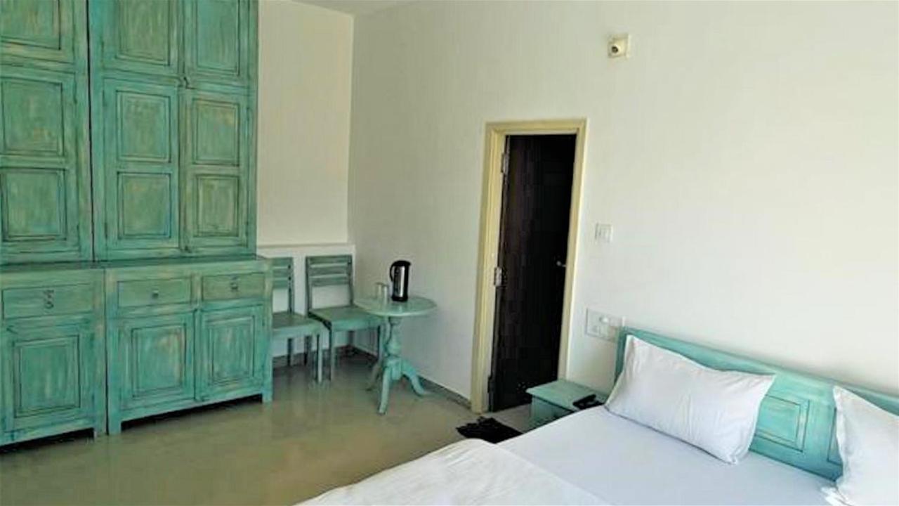 Bed and Breakfast SHIKHAR BUNGLOW - A Stunning Valley View Bungalow in Mount Abu Exterior foto