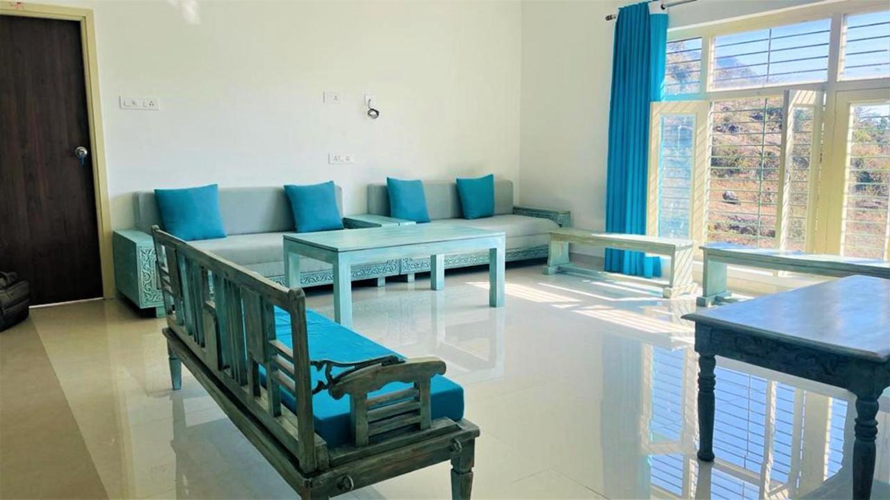 Bed and Breakfast SHIKHAR BUNGLOW - A Stunning Valley View Bungalow in Mount Abu Exterior foto