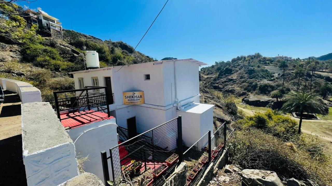 Bed and Breakfast SHIKHAR BUNGLOW - A Stunning Valley View Bungalow in Mount Abu Exterior foto