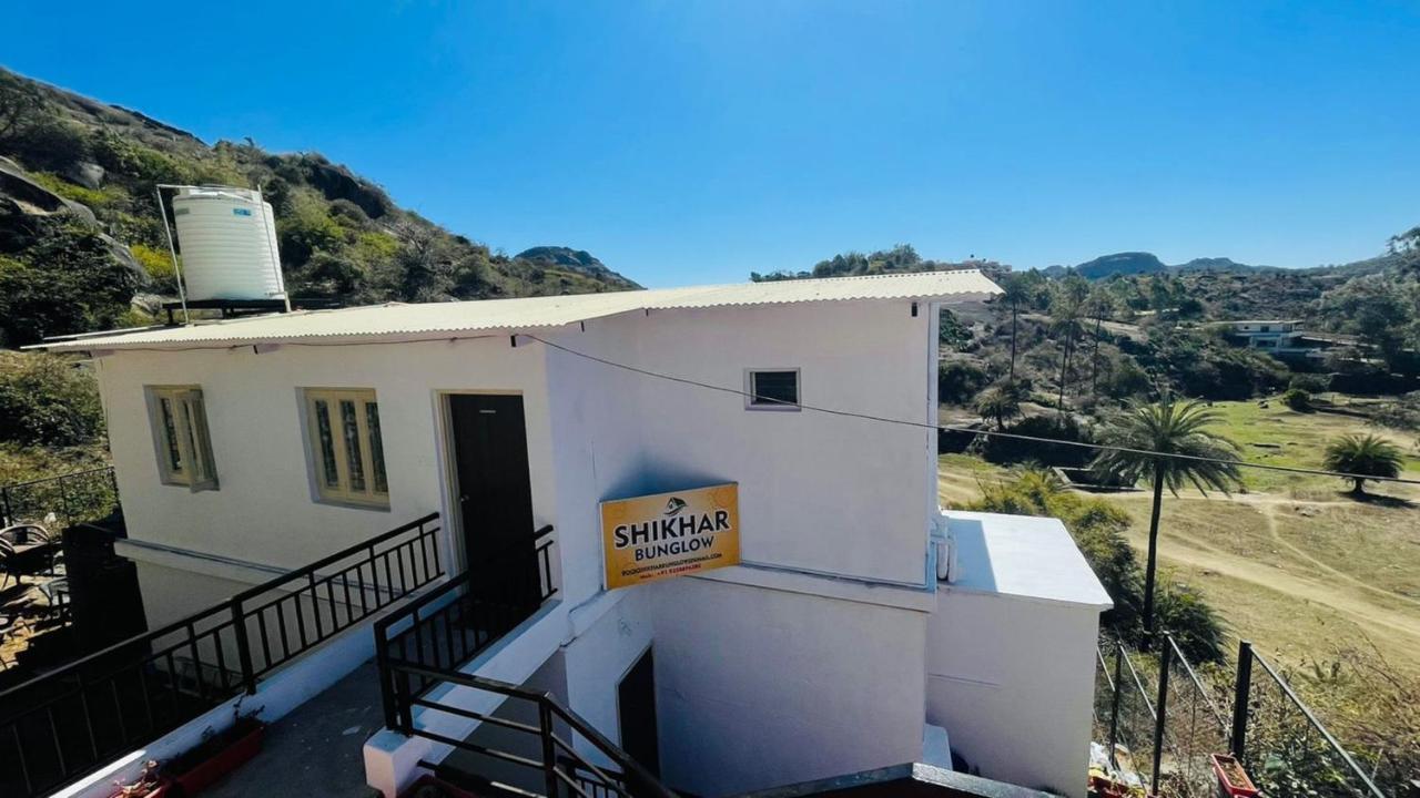 Bed and Breakfast SHIKHAR BUNGLOW - A Stunning Valley View Bungalow in Mount Abu Exterior foto